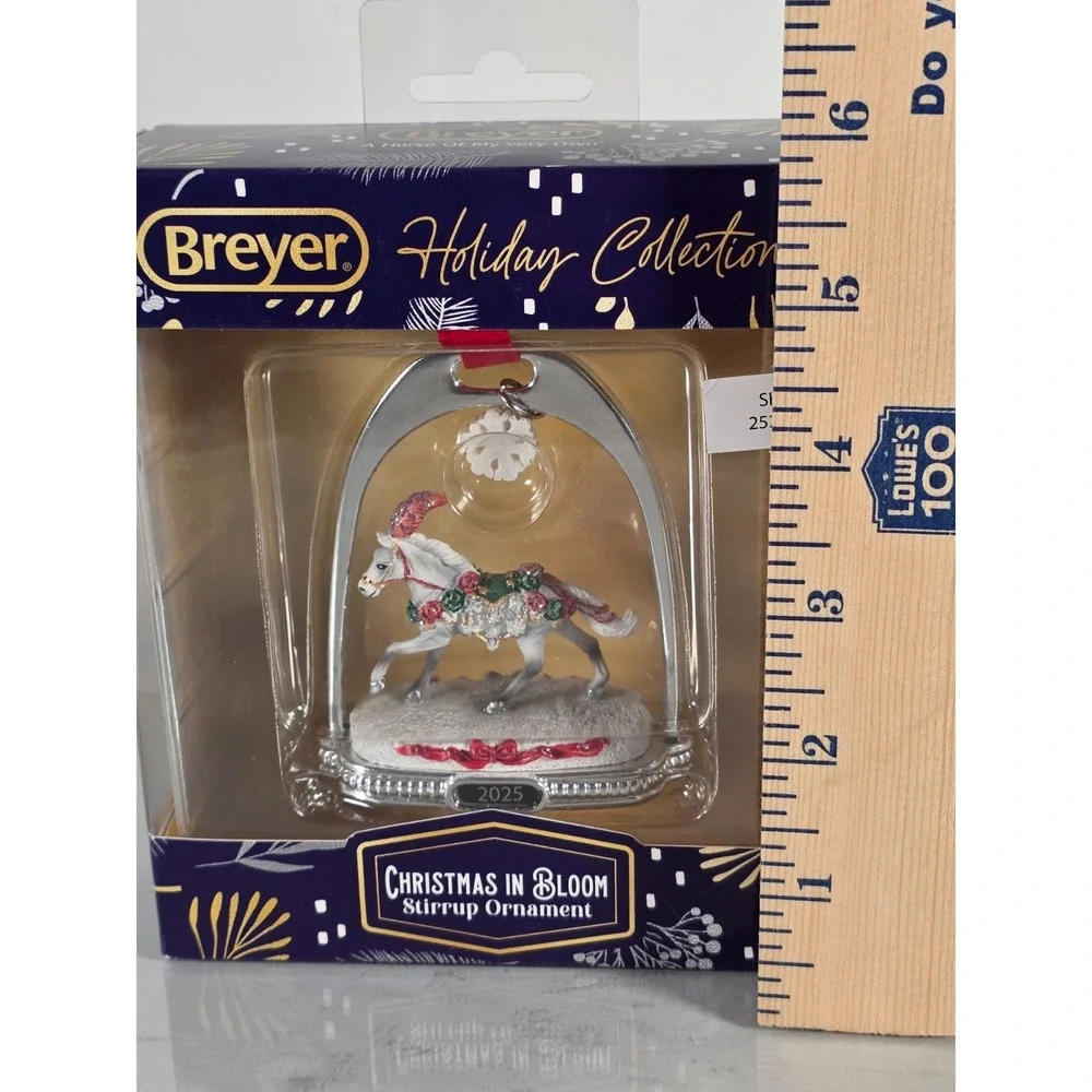 Breyer 2025 Stirrup Ornament Christmas in Bloom Model # B-HP-10224 Retired NIB‎